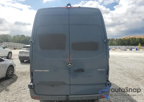 2019 Mercedes-Benz Sprinter 2500/3500 from USA, damaged, VIN WD4PF0CD5KT004774